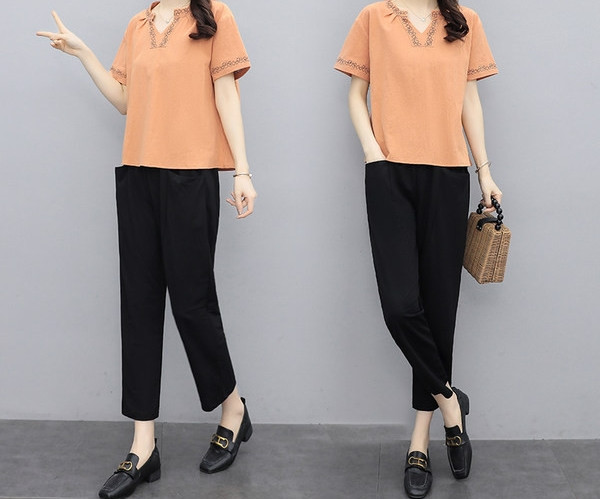 Ženski moderan komplet iz dva dijela sa vezom