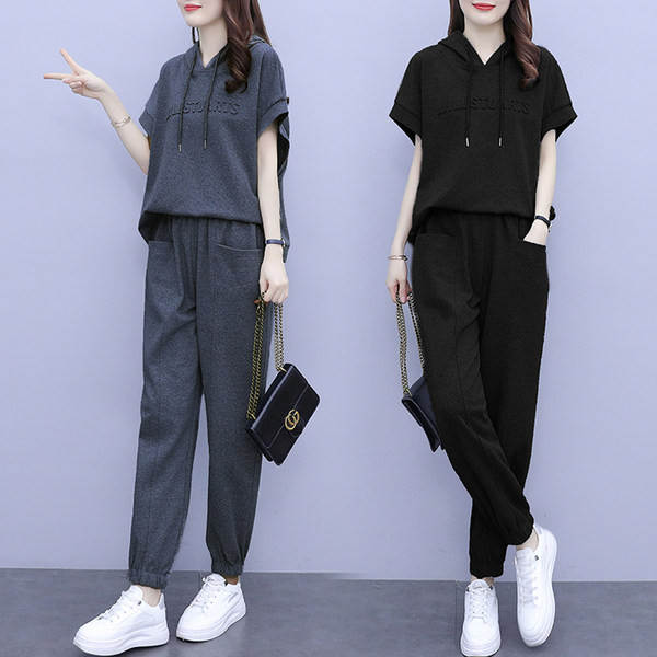 Ženski dnevni set sa kravatama i natpisom