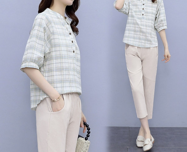 Jauna modeļa sieviešu pledu komplekts divās krāsās ar pogām