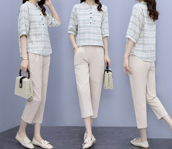 Jauna modeļa sieviešu pledu komplekts divās krāsās ar pogām