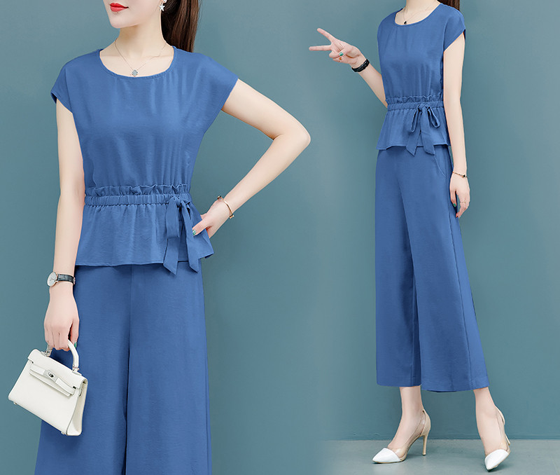 Proljetni ženski komplet iz dva dijela