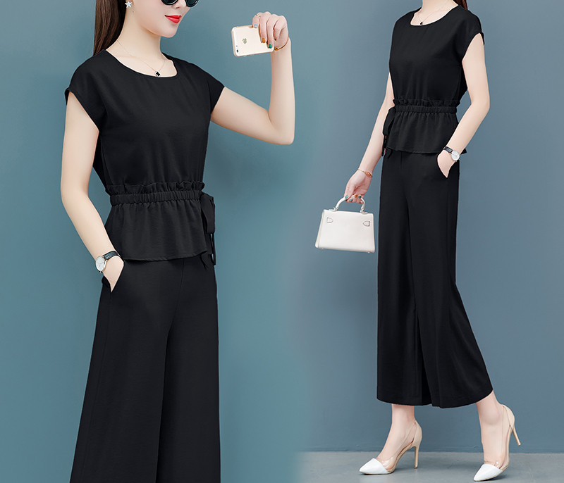 Proljetni ženski komplet iz dva dijela