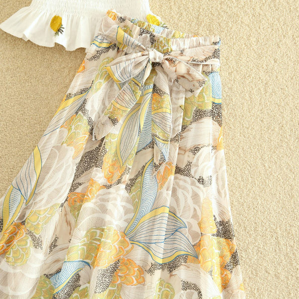 Novi model ženskog kompleta duge suknje i bluze