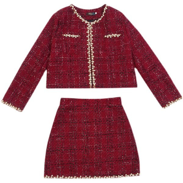 Moderan ženski komplet iz dva dijela sa biserima