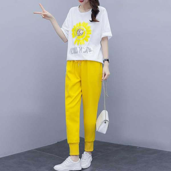 Proljetno-ljetni komplet majica s tratinčicom i hlače