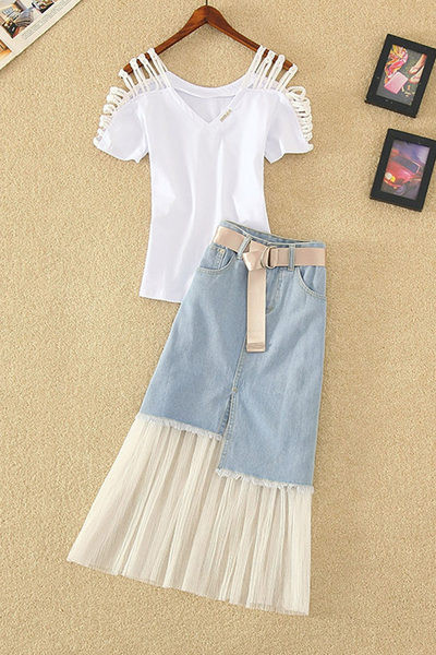 Moderan ženski komplet od traper suknje i majice