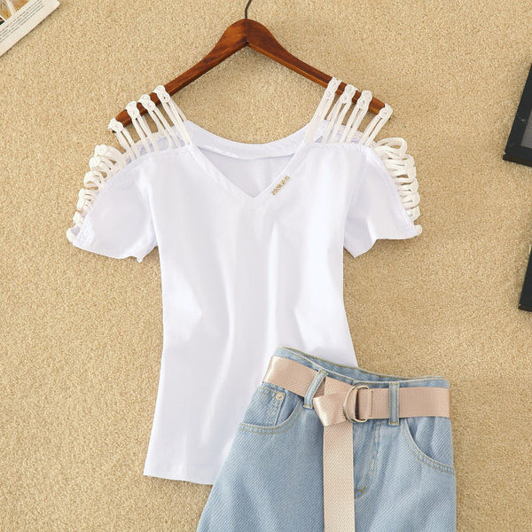 Moderan ženski komplet od traper suknje i majice