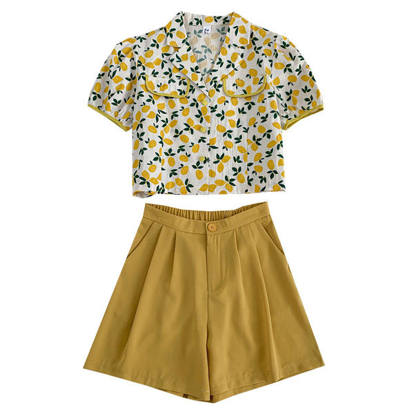 Ljetni set cvjetnog uzorka - kratka košulja i hlače