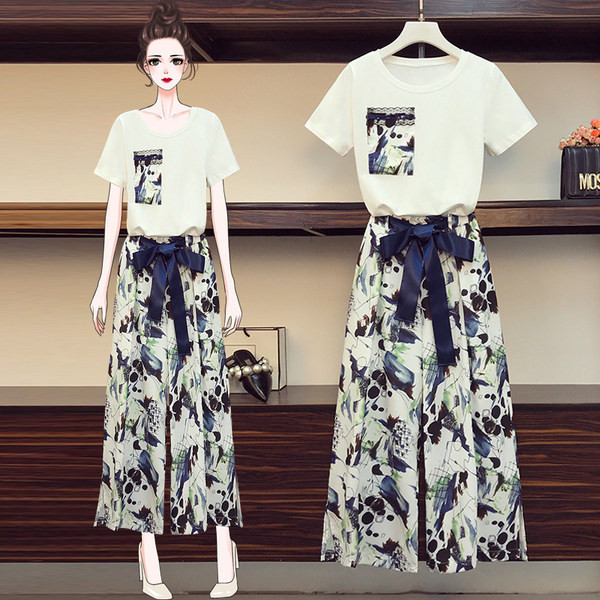 Elegantan ženski komplet s trakom i cvjetnim uzorkom - dva dijela