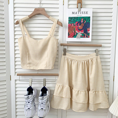 Καλοκαιρινό καρό σετ για γυναίκες - φανελάκι και φούστα