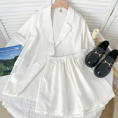 Νέο μοντέλο γυναικείο σετ - μπουφάν και σορτς