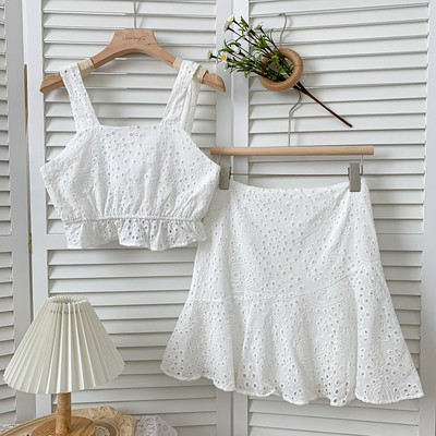 Ljetni set za žene s vezom - kratka majica bez rukava i suknja