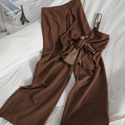 Ανοιξιάτικη γυναικεία μπλούζα και ίσια παντελόνια - σετ