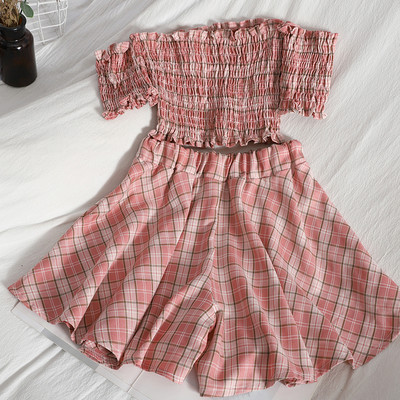 Καλοκαιρινό  γυναικείο σετ - σορτς και μπλούζα