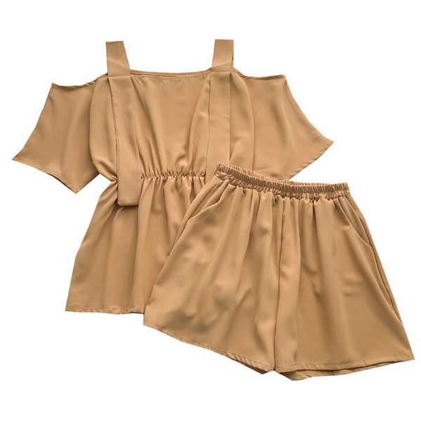 Novi model ljetnog kompleta - majica bez rukava golih ramena i kratke hlačice