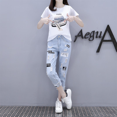 Ženski dnevni set sa natpisima i aplikacijom