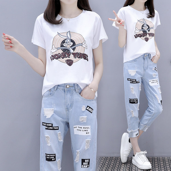 Ženski dnevni set sa natpisima i aplikacijom