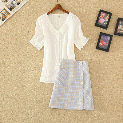 Moderan set od dva dijela suknje i bluze