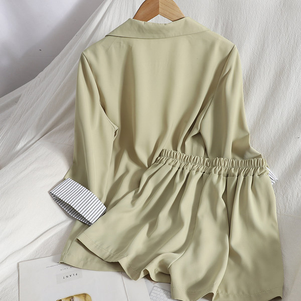 Ženski komplet sako i kratke hlače