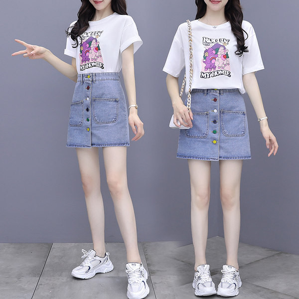 Ženski komplet za svakodnevnu upotrebu s aplikacijama i gumbima u boji