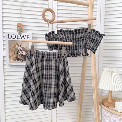 Novi karirani komplet - kratka bluza i krojena suknja