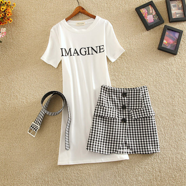 Mūsdienīgs sieviešu t-kreklu komplekts ar uzrakstu un svārkiem