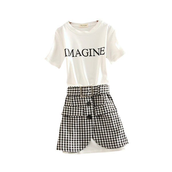 Mūsdienīgs sieviešu t-kreklu komplekts ar uzrakstu un svārkiem