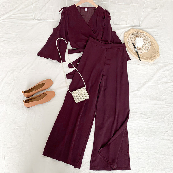 Novi model ženskog proljetno-ljetnog kompleta