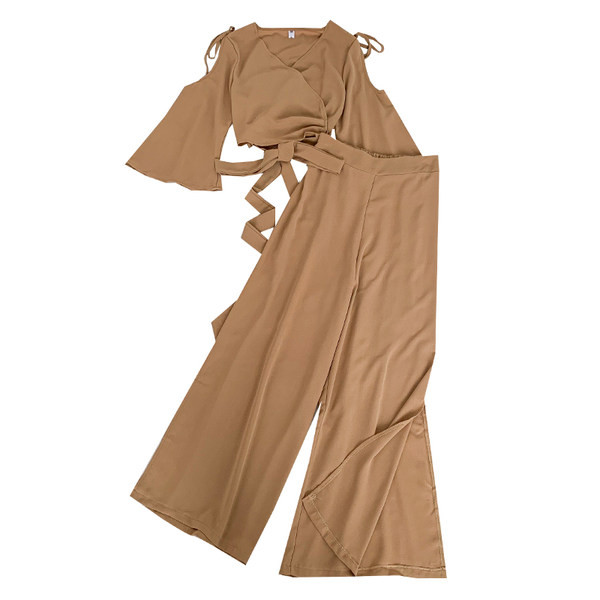 Novi model ženskog proljetno-ljetnog kompleta