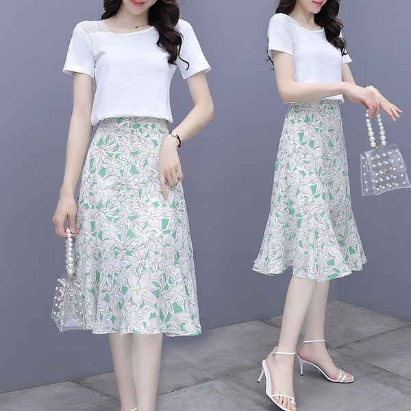 Jauna modeļa sieviešu komplekts ar krāsu rakstu - divas daļas