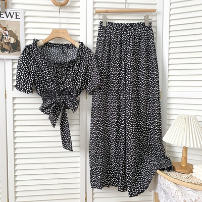 Ljetni cvjetni komplet - bluza i hlače