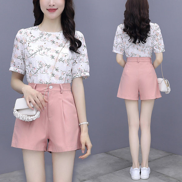 Novi model ženskog kompleta visokog struka i cvjetnog uzorka