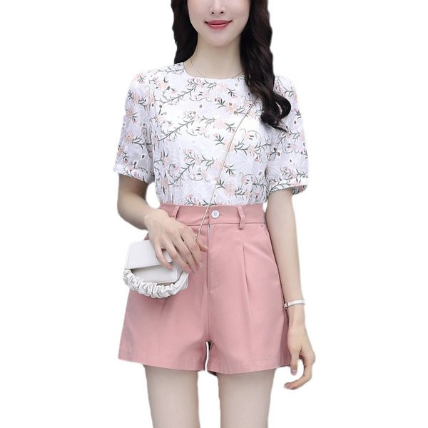 Novi model ženskog kompleta visokog struka i cvjetnog uzorka