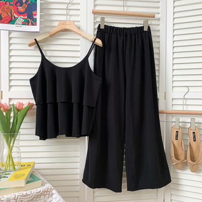 Moderan set od dva dijela - majica bez rukava i duge hlače