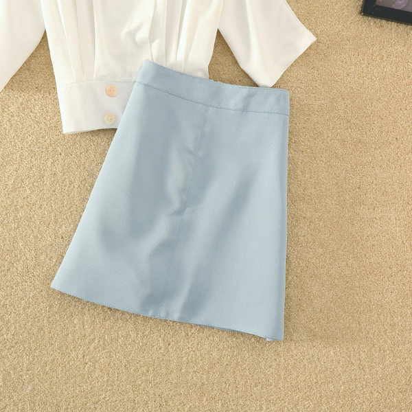 Moderan ženski komplet - kratka suknja i bluza