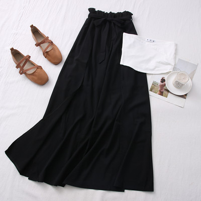 Proljetno-ljetni komplet - bustier i izrezana suknja-hlače