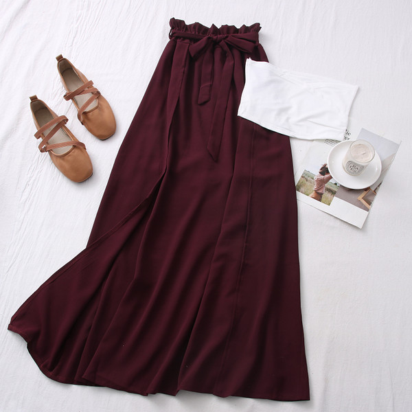 Proljetno-ljetni komplet - bustier i izrezana suknja-hlače