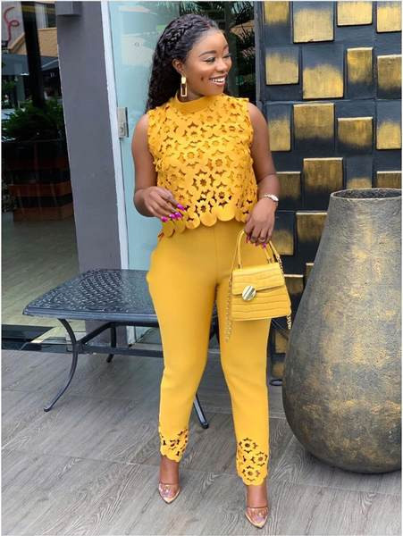 Novi model, elegantan ženski komplet - majica bez rukava i hlače