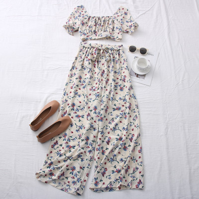 Pavasara-vasaras ziedu raksts - krūtis un garas bikses