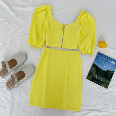 Novi model ljetnog kompleta - bluza na patent i suknja