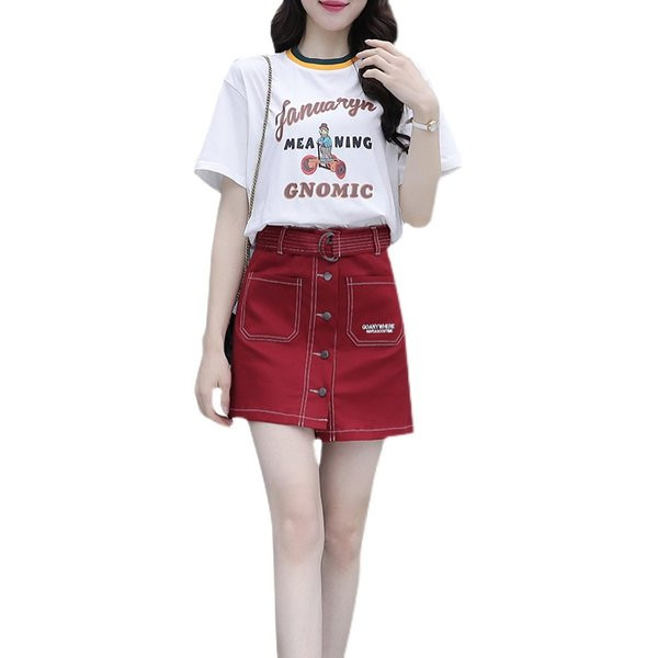 Ženski elegantni set u crvenoj boji i natpisima iz dva dijela