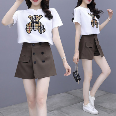 Moderns sieviešu divdaļīgs komplekts ar aplikāciju un pogām