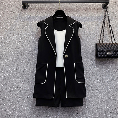 Moderan ženski komplet kratke hlače i prsluk