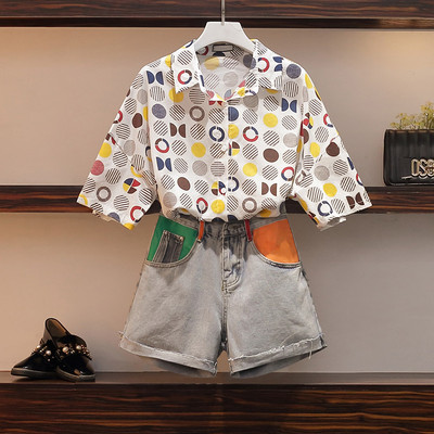 Ženski komplet košulja kratkih rukava i kratke traperice