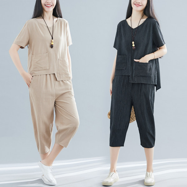 Vasaras komplekts sievietēm no asimetriskas blūzes ar kabatām un 7/8 biksēm