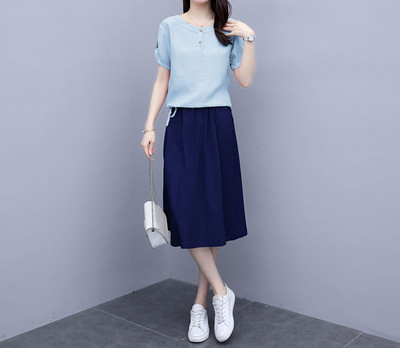 Novi model ženskog kompleta bluza i suknja