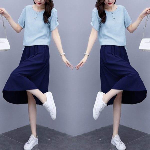 Novi model ženskog kompleta bluza i suknja