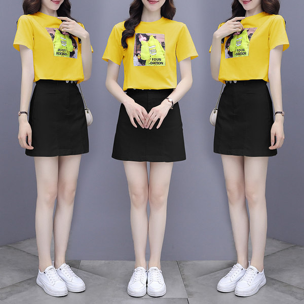 Sieviešu ikdienas komplekts ar aplikāciju un īsām piedurknēm