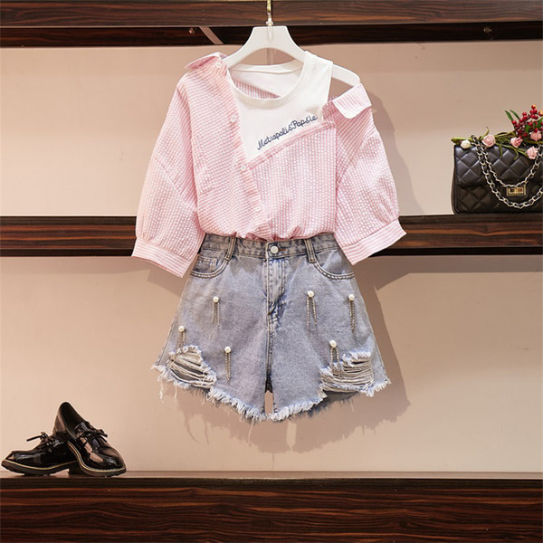 Ženski ljetni komplet prugaste košulje i traperica s perlama