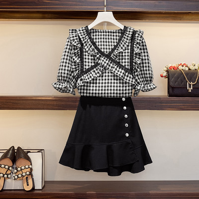 Proljetni ženski komplet karirane košulje sa crnom suknjom